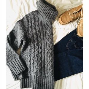 Eddie Bauer cable knit wool sweater